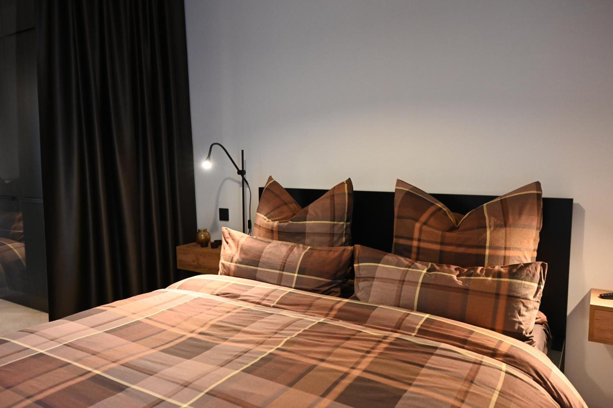 Eiwelhome - Stilvoll, Urban-Ruhig Schlafen, Bahnhofsnah, Balkon Erfurt Dış mekan fotoğraf