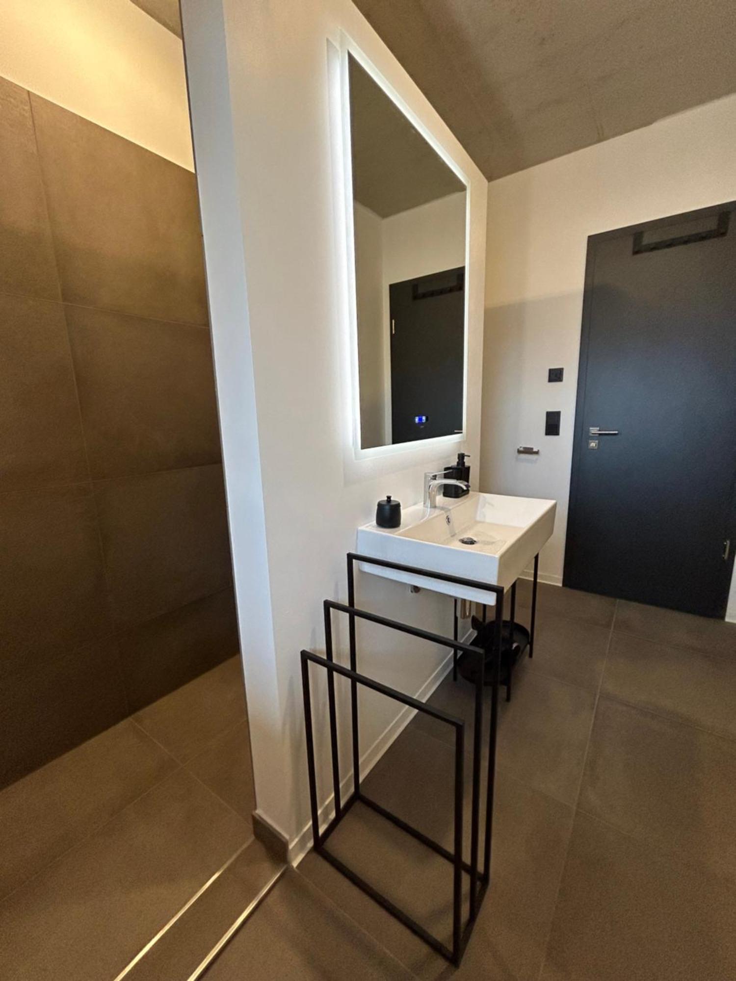 Eiwelhome - Stilvoll, Urban-Ruhig Schlafen, Bahnhofsnah, Balkon Erfurt Dış mekan fotoğraf
